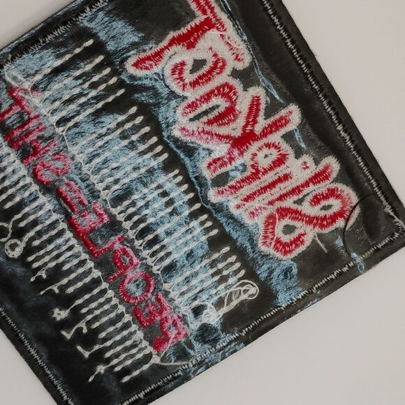 Slipknot Iron On Patch Embroidered Red and White On Black Background - Picture 4 of 10